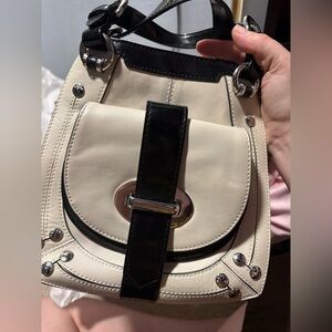 KAREN MILLEN Leather Rounded Cross-Body/ Shoulder Bag. Ivory And Black.